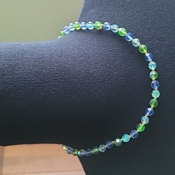 Vintage faceted glass bead 18" necklace blue and green box clasp wire strung - Picture 1 of 7